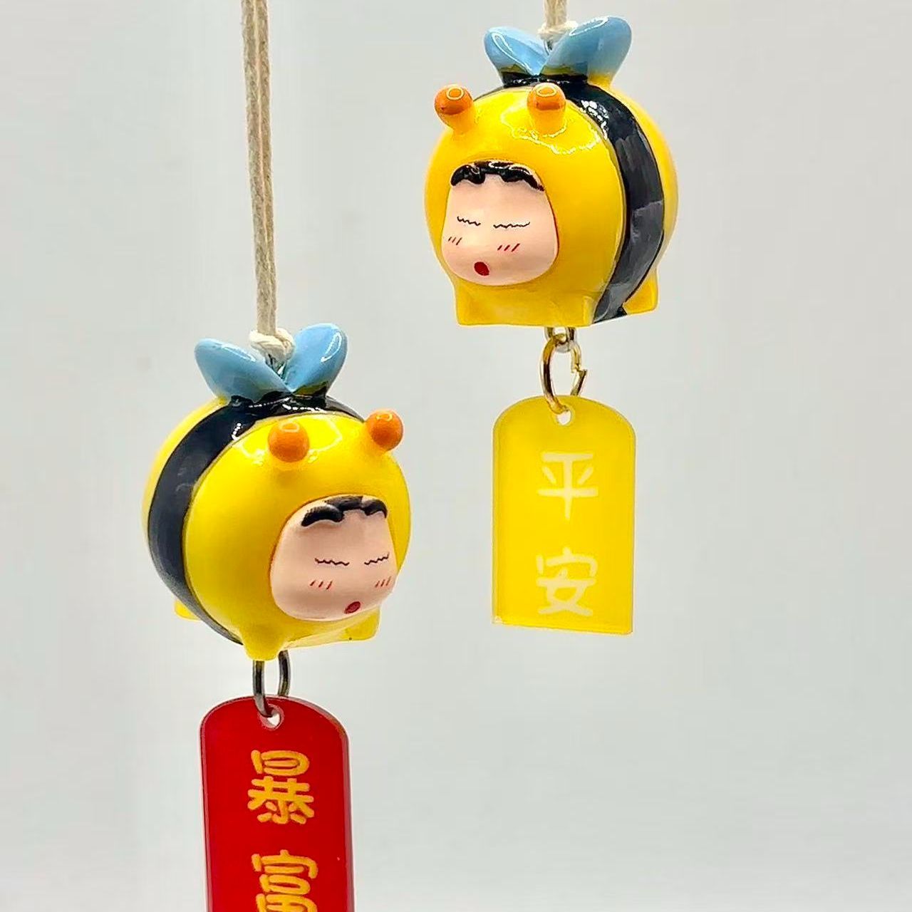 Interior Design Styles - Crayon Shin-chan Bee Cosplay Figure Car