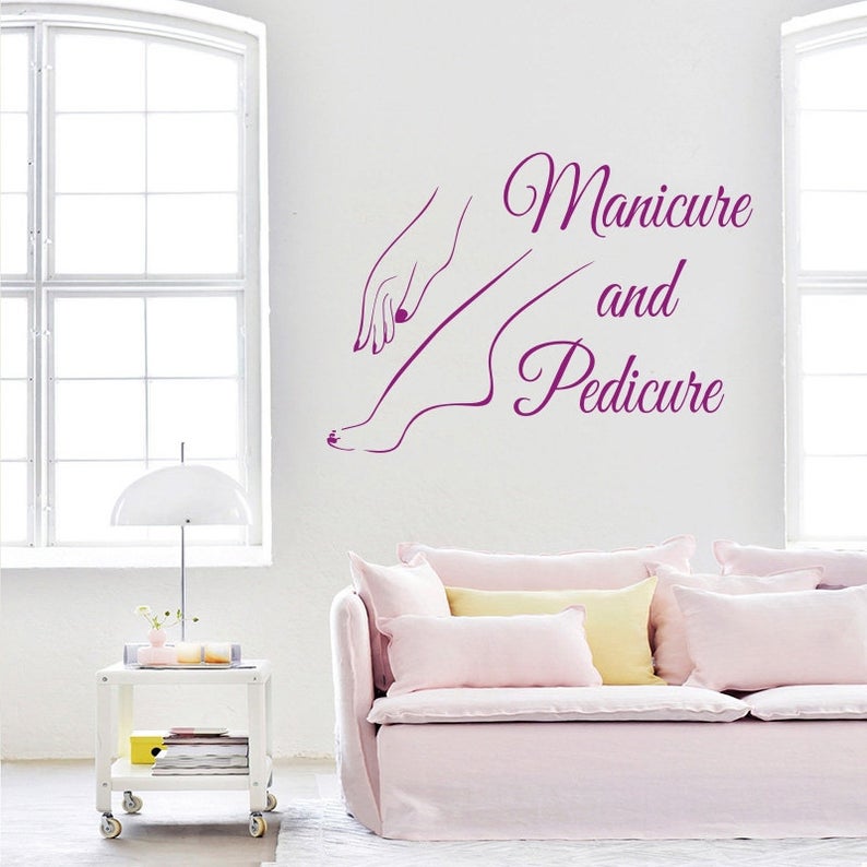 Thẩm Mỹ Viện Làm Móng Tay Chân - đánh giá và giá Interior Design Nail Salon