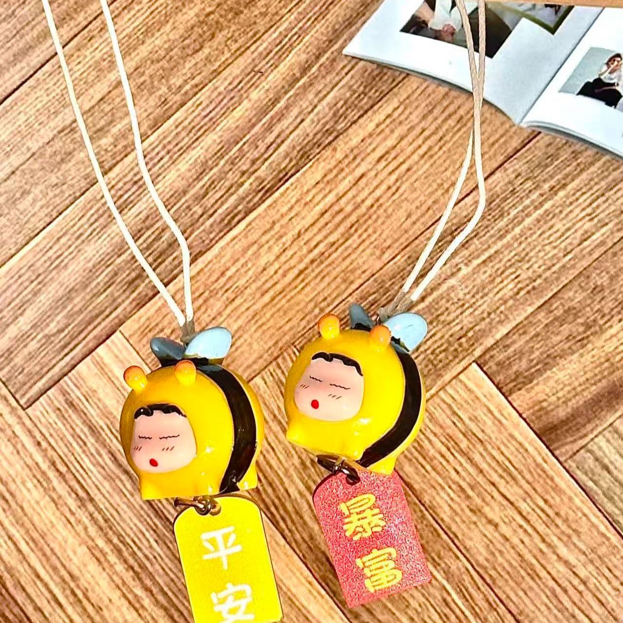 Crayon Shin-chan Bee Cosplay F - đánh giá và giá Interior Design Styles